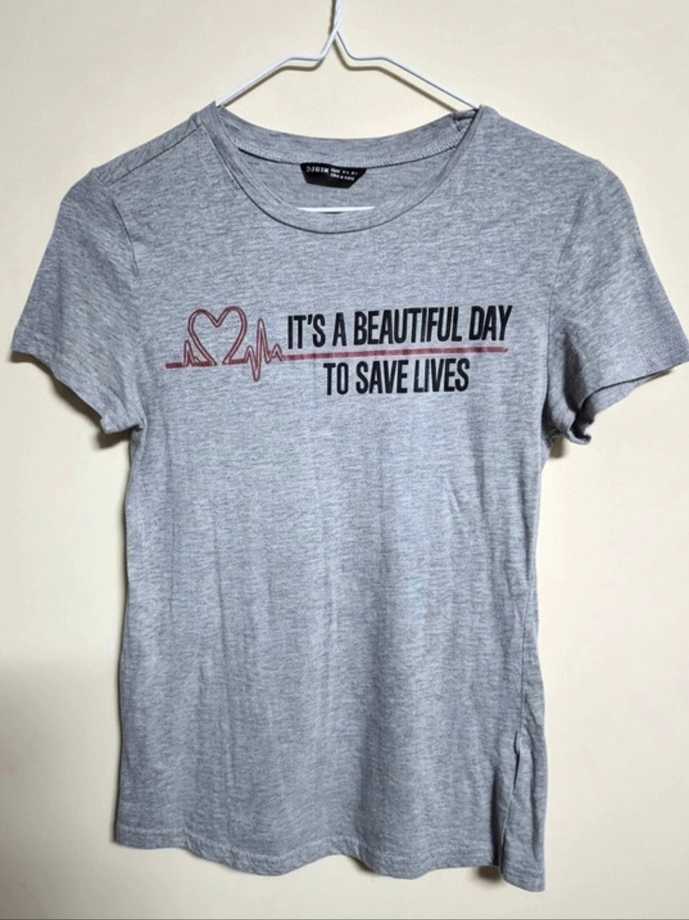 SHEIN Adult It's A Beautiful Day To Save Lives T-Shirt Short Sleeve Graphic Tee